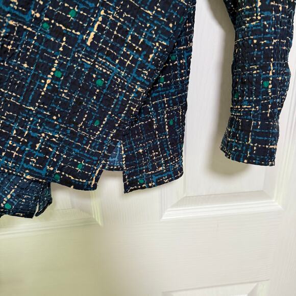 Catherines Women's Abstract Print Button Down Roll Tab Sleeve Top Size 2X - Picture 10 of 14